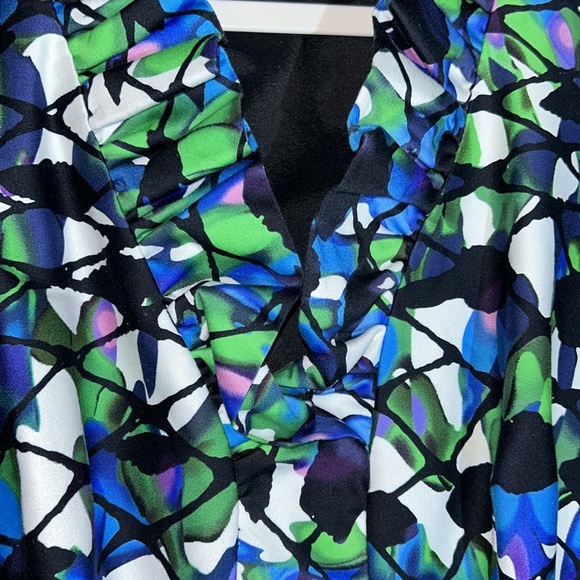 Like New Just Taylor dress size 8 - Picture 3 of 6